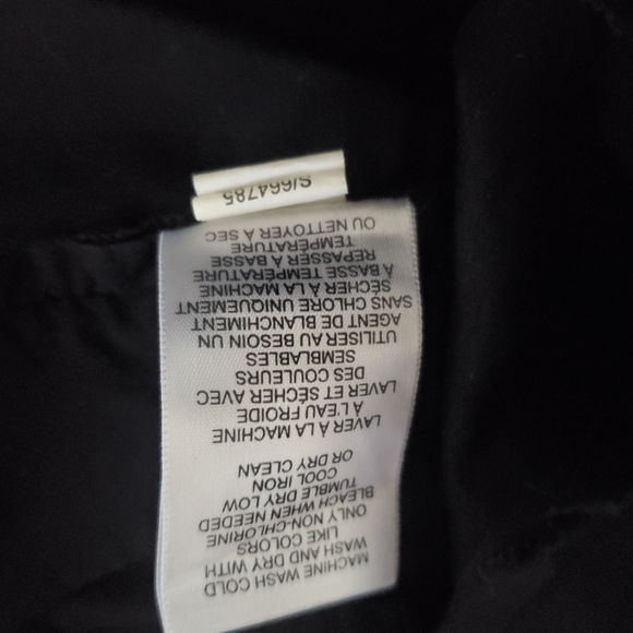 💥3 for $15💥 Banana Republic black shorts - Picture 7 of 7